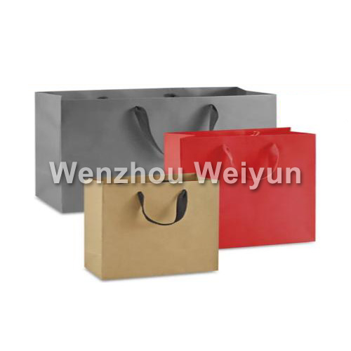 ribbon-handle-paper-bag_437138.jpg