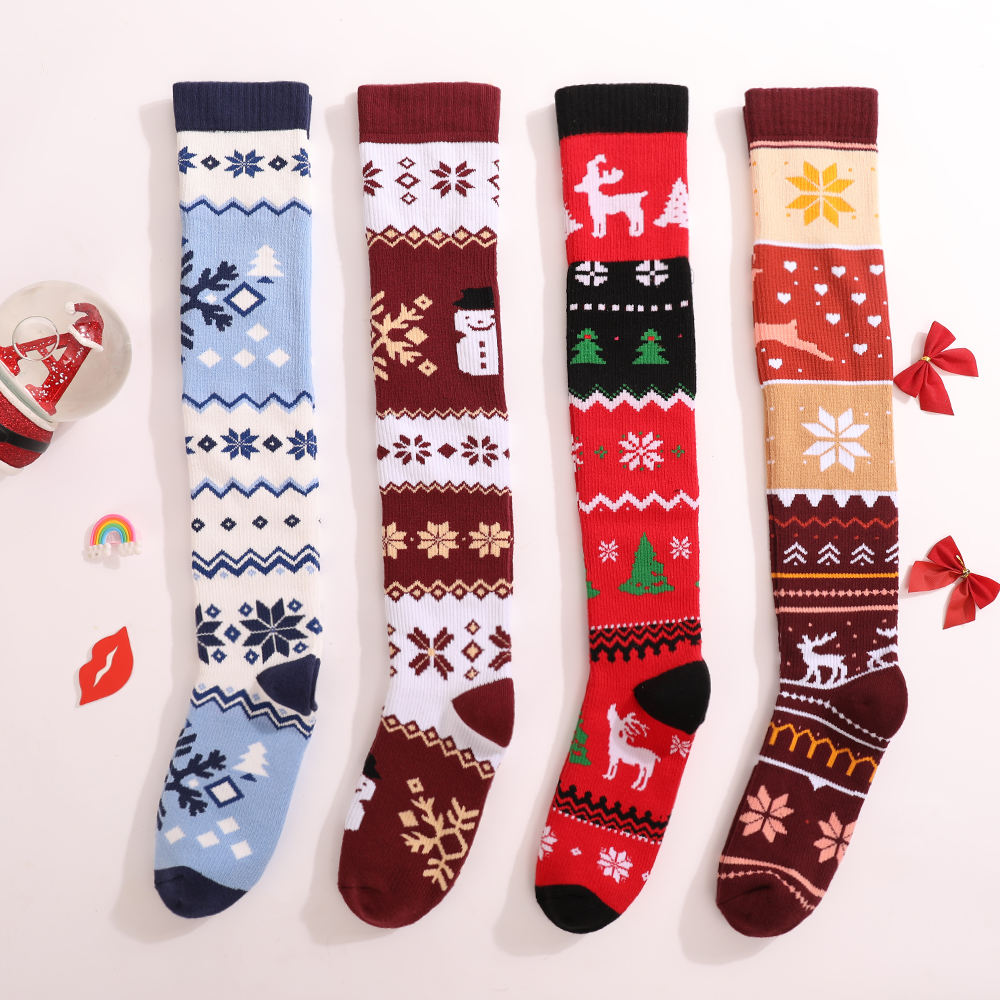 Powerful Ski Sock Manufacturer Crafting High-Performance Winter Essentials